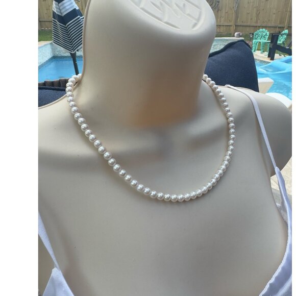 Vintage Designer Napier Faux Pearl Necklace With Gold-Tone Clasp - Picture 7 of 7